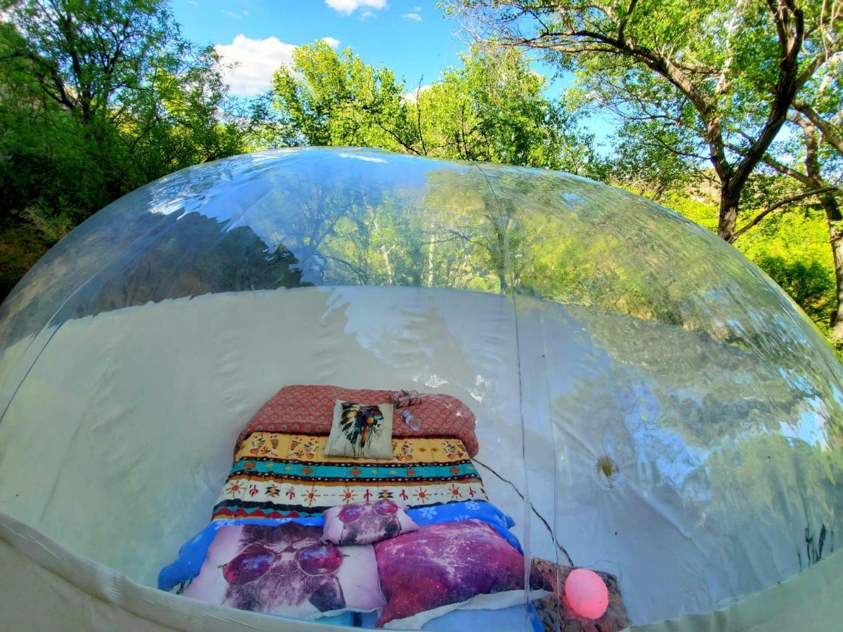 Cave, Yurt, Bubble And Other Glamping Adventures Hotel Sedona Bagian luar foto