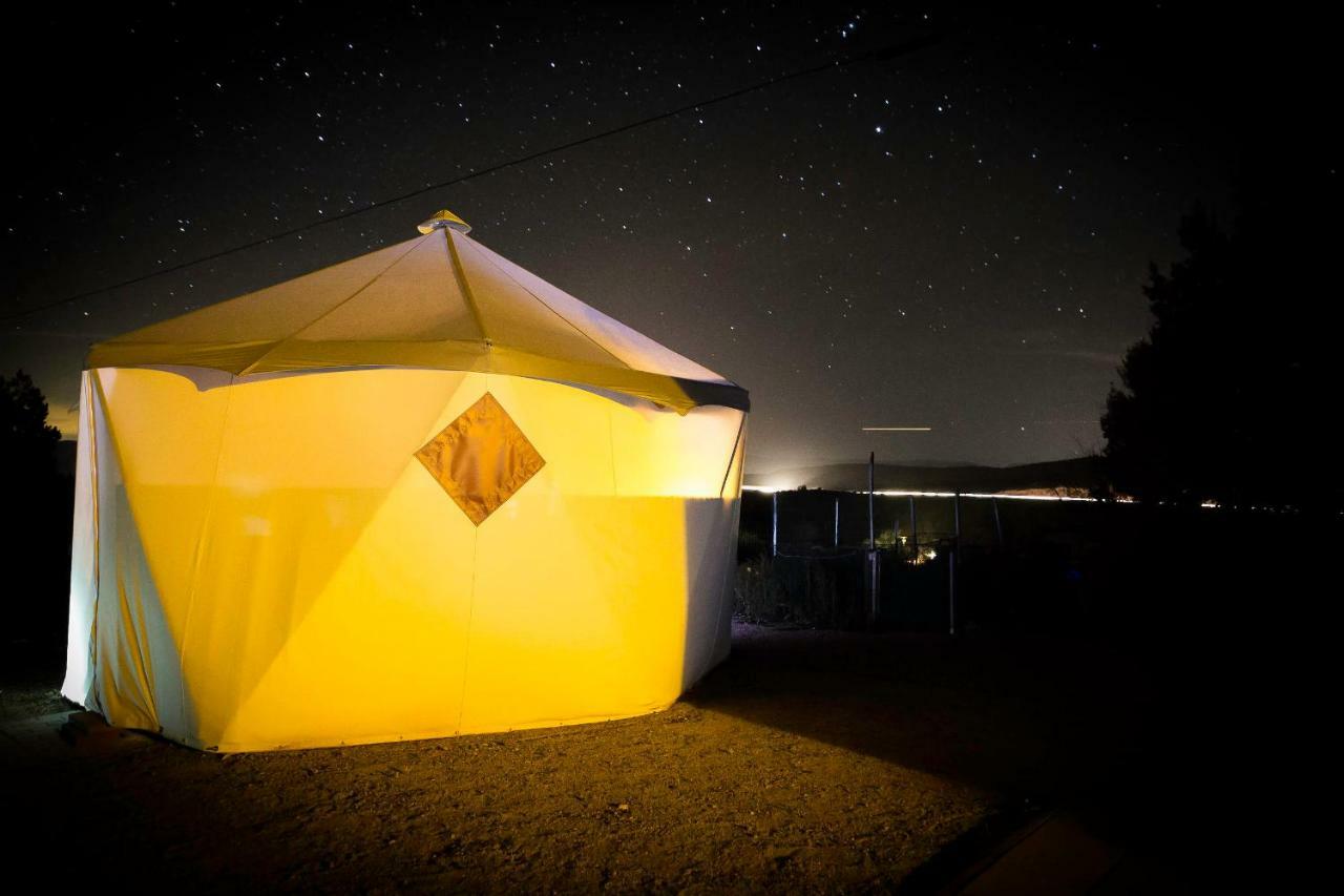 Cave, Yurt, Bubble And Other Glamping Adventures Hotel Sedona Bagian luar foto